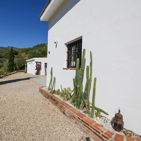 Casa Cactus In The Heart Of The Montes De